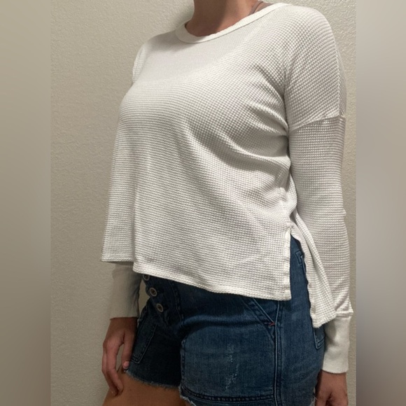 Aerie Offline Waffle Knit Split Hem Long Sleeve Tee Size Medium - Picture 1 of 10